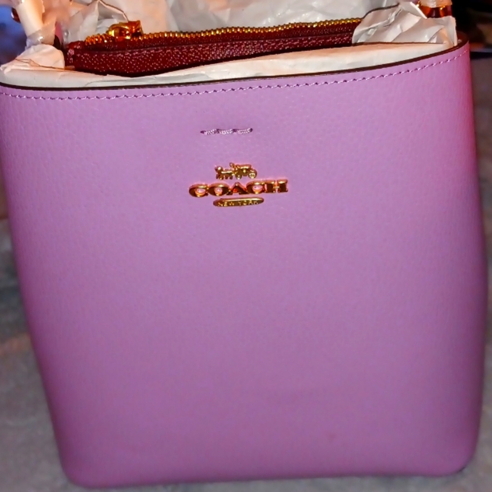 Coach purse never been used